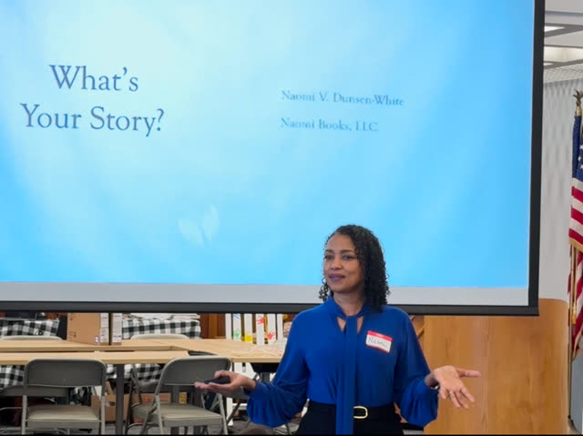 Naomi V. Dunsen-White presenting her What’s Your Story workshop